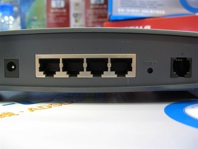 TP-LINK TD-W8910G无线路由器产品图赏及解析 - IT168路由器频道