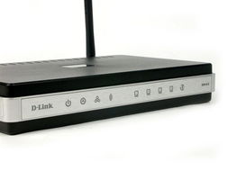 D-Link DIR-615无线路由器产品图赏与技术亮点